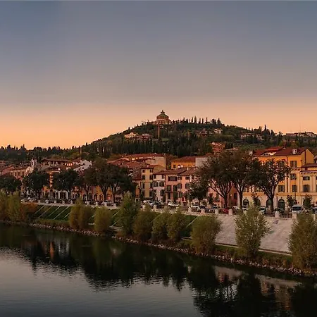 B&B Borgo Re Teodorico Bed & Breakfast